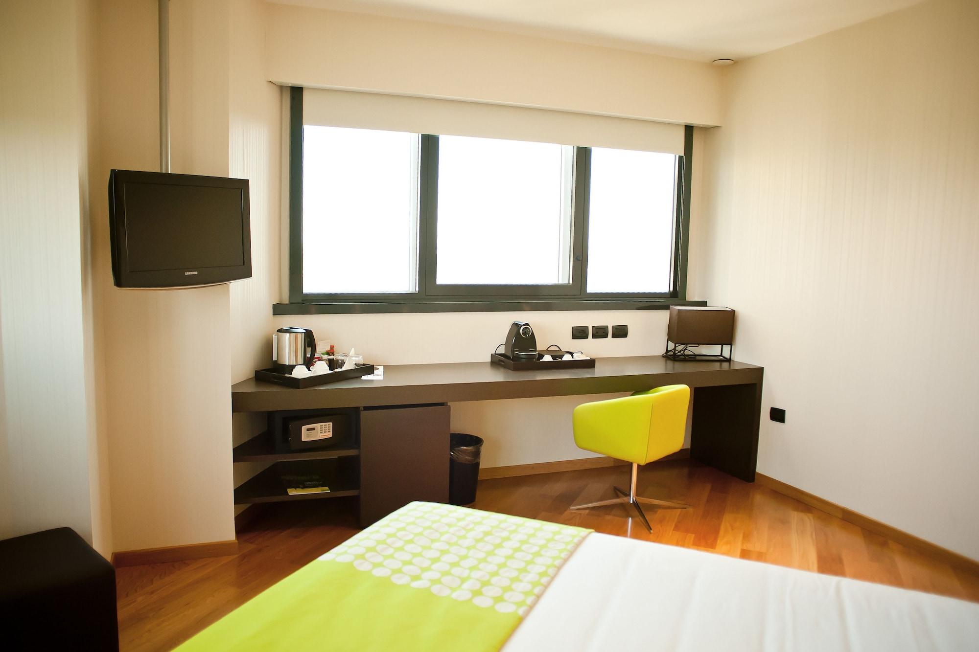 เดอะ ฮับ โฮเทล Hotel มิลาน ภายนอก รูปภาพ